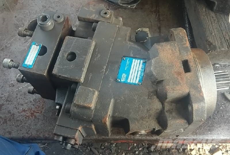 Volvo EW 200 油圧機