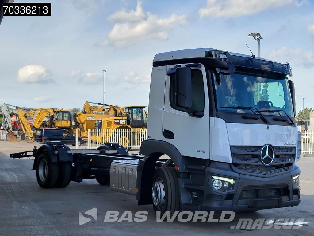 Mercedes-Benz Actros 1835 4X2 NEW chassis 5200mm wheelbase Full Tovornjaki-šasije