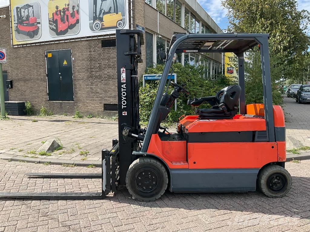 Toyota 7FBMF30 3000KG 3.30METER HEFTRUCK Electric forklifts