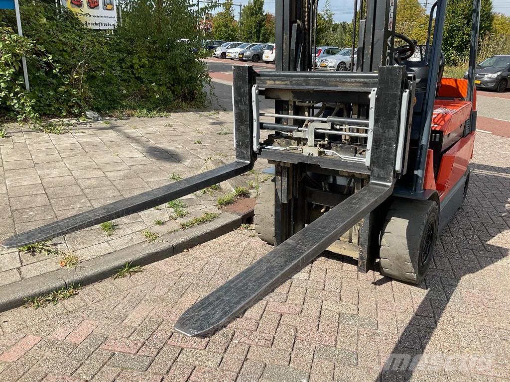 Toyota 7FBMF30 3000KG 3.30METER HEFTRUCK Electric forklifts