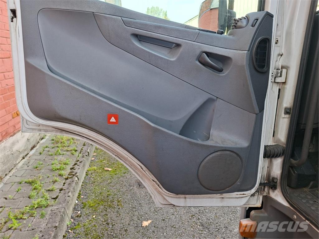 Mercedes-Benz ATEGO 1329 LS Cabezas tractoras