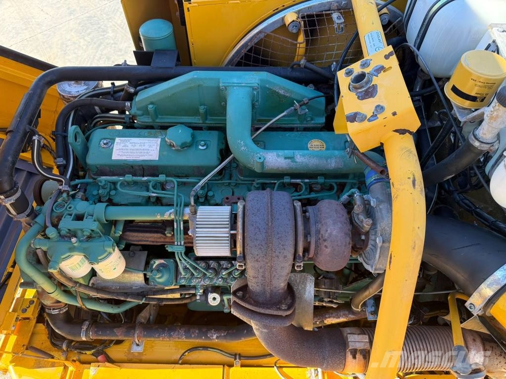 Volvo A 25 C Dumpperit