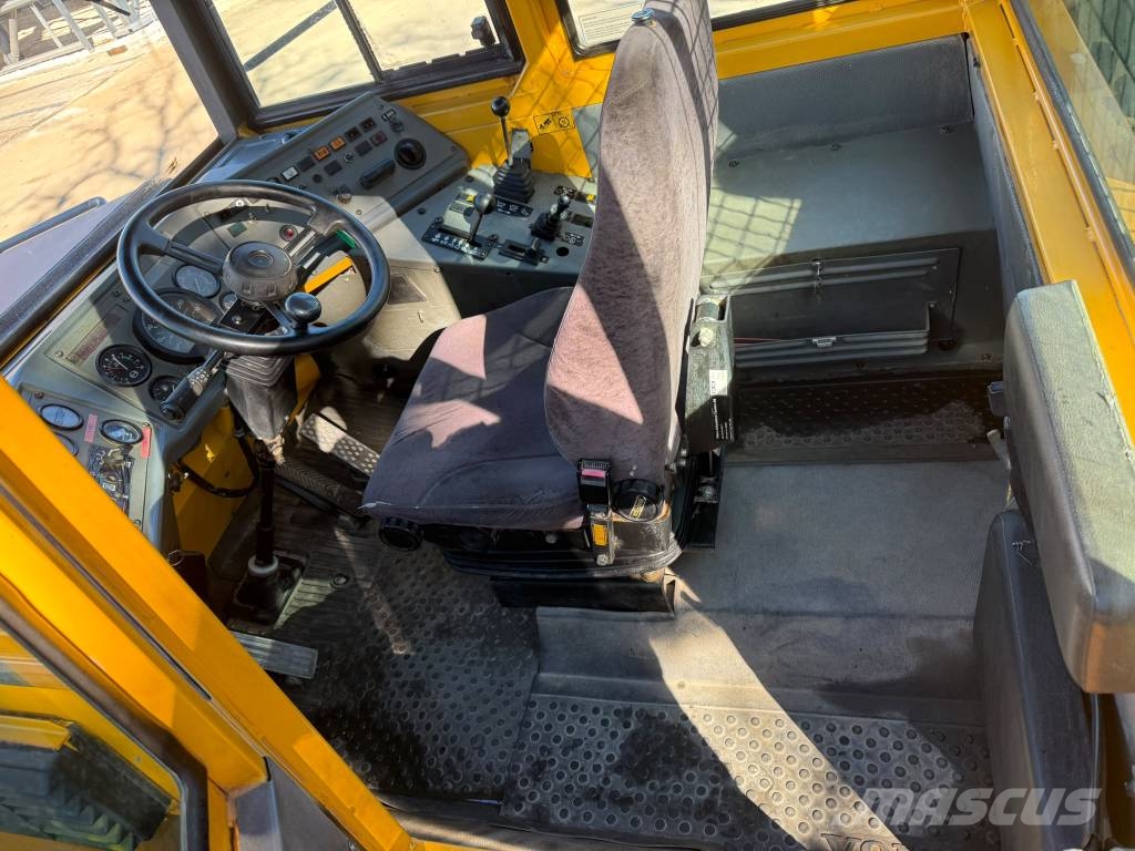 Volvo A 25 C Dumpperit
