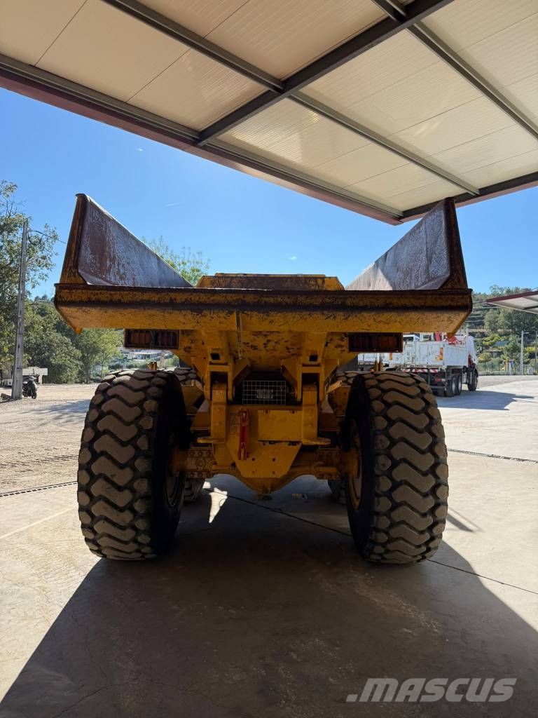 Volvo A 25 C Dumpperit