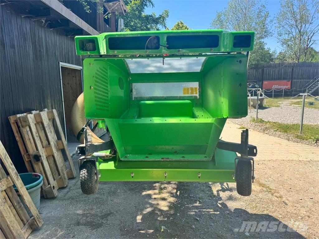 Avant Laubkehrmaschine Otros componentes