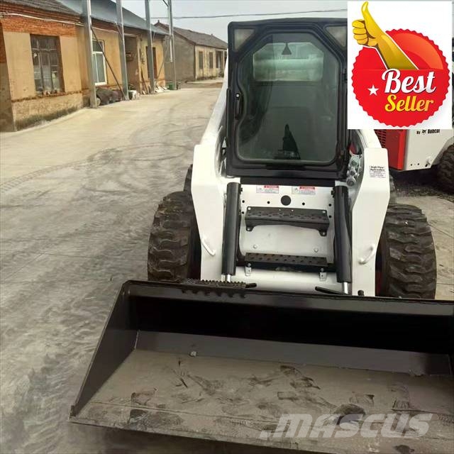 Bobcat S 300 滑移轉向裝載機