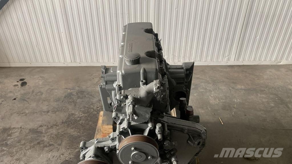 Liebherr D834 A7 Dzinēji