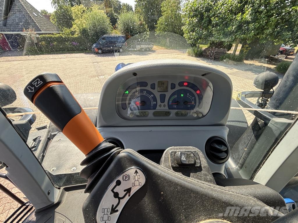 New Holland T7.315 HD AutoCommand. Fronthef, Vooras vering, RT Traktorid