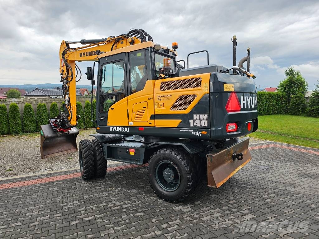 Hyundai HW 140 Колісні екскаватори