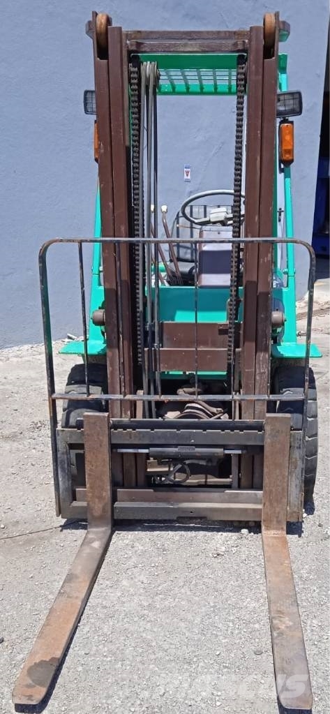 Mitsubishi FG25 Plinski viljuškari