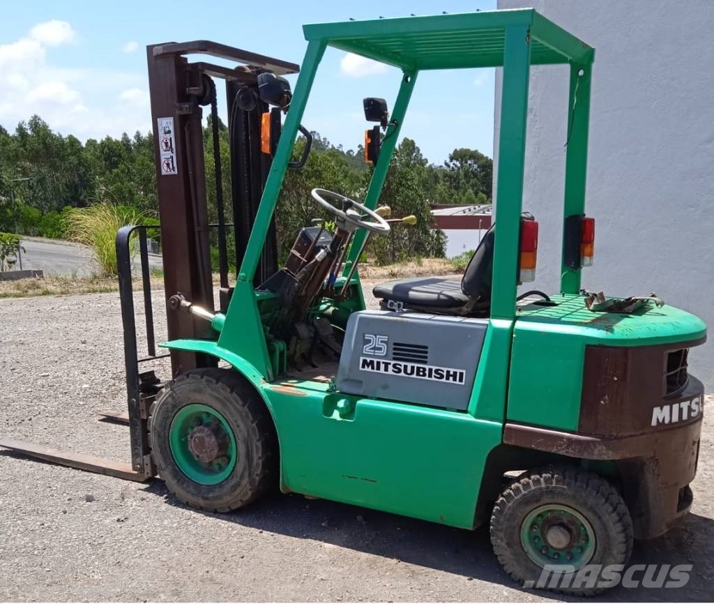 Mitsubishi FG25 Plinski viljuškari