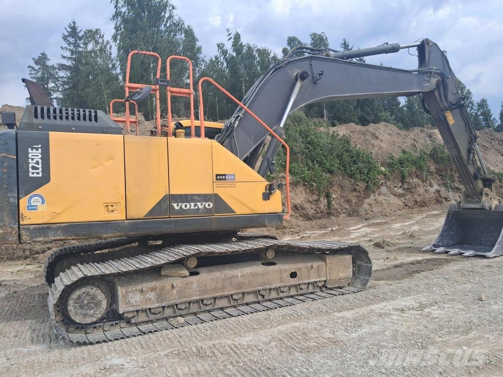Volvo EC250EL Rupsgraafmachines