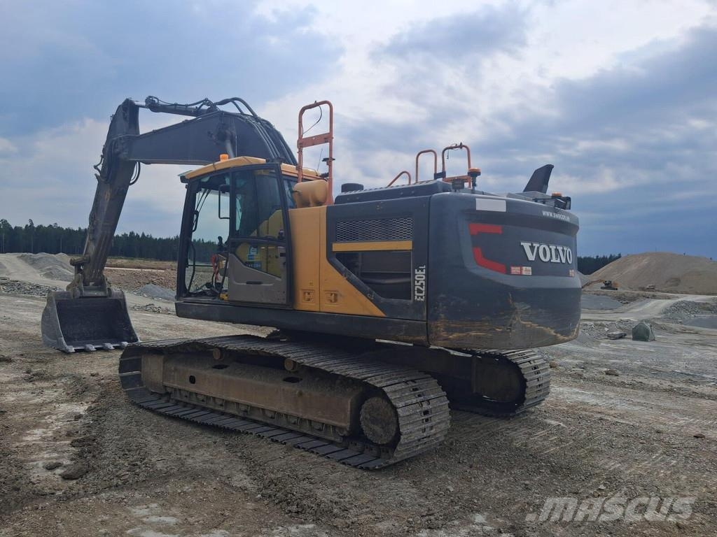 Volvo EC250EL Rupsgraafmachines