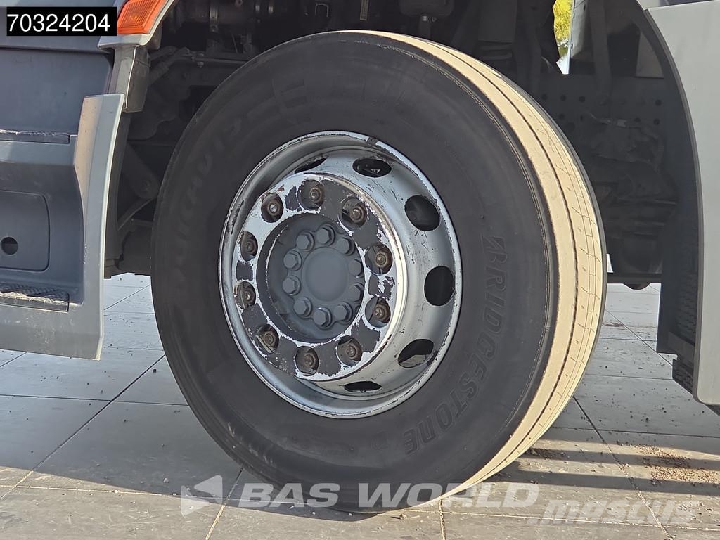 Mercedes-Benz Antos 1824 4X2 18 toneladas, 2000 kg, plataforma t Camiones caja cerrada