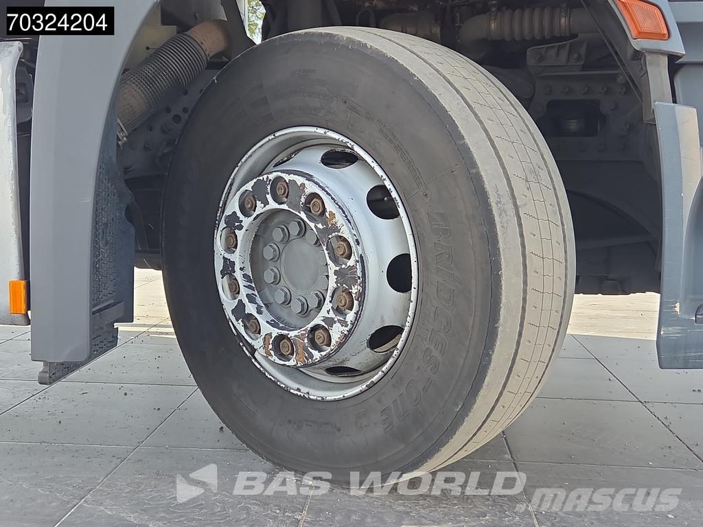 Mercedes-Benz Antos 1824 4X2 18 toneladas, 2000 kg, plataforma t Fast kasse