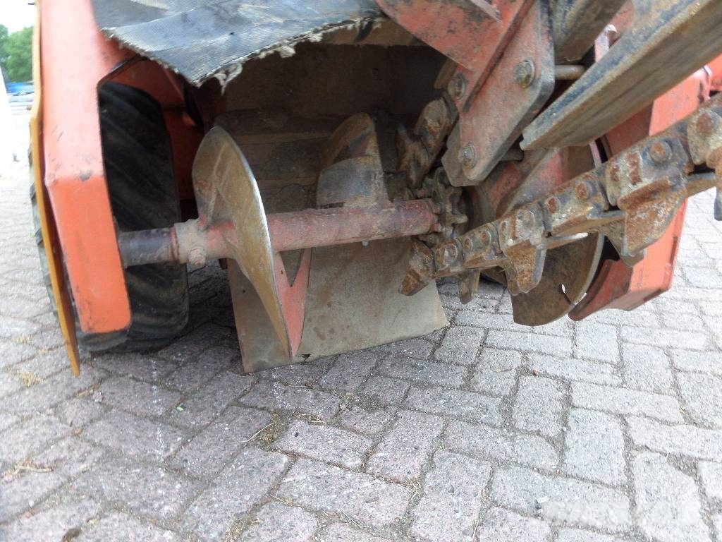 Ditch Witch 3610 DD Freze za kopanje jarkov Trenčerji