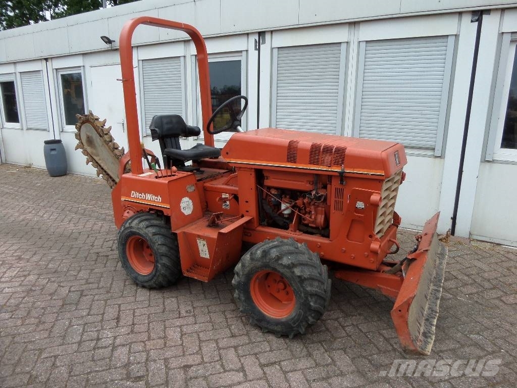Ditch Witch 3610 DD Freze za kopanje jarkov Trenčerji