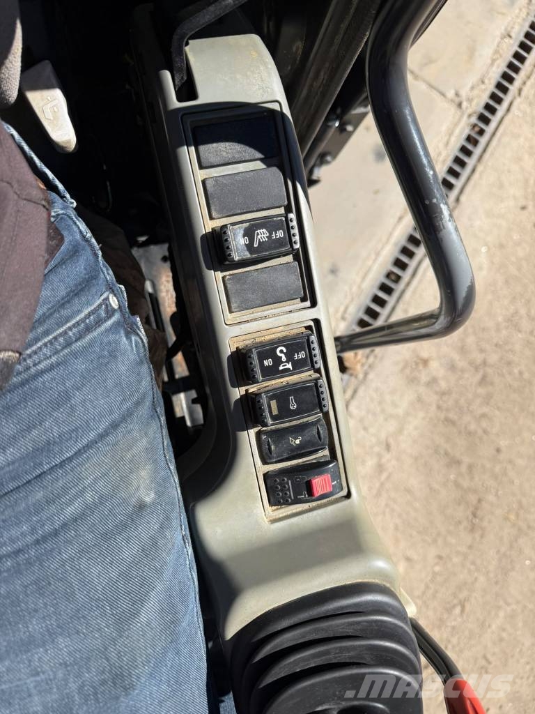 Hitachi ZX 250 LC N Bageri gusjeničari