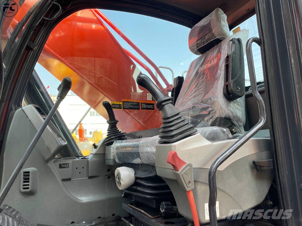 Doosan DX 300 Mini excavators < 7t (Mini diggers)