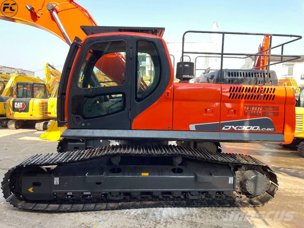 Doosan DX 300 Mini excavators < 7t (Mini diggers)