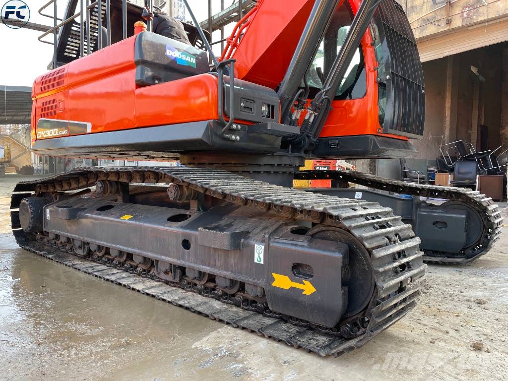 Doosan DX 300 Mini excavators < 7t (Mini diggers)