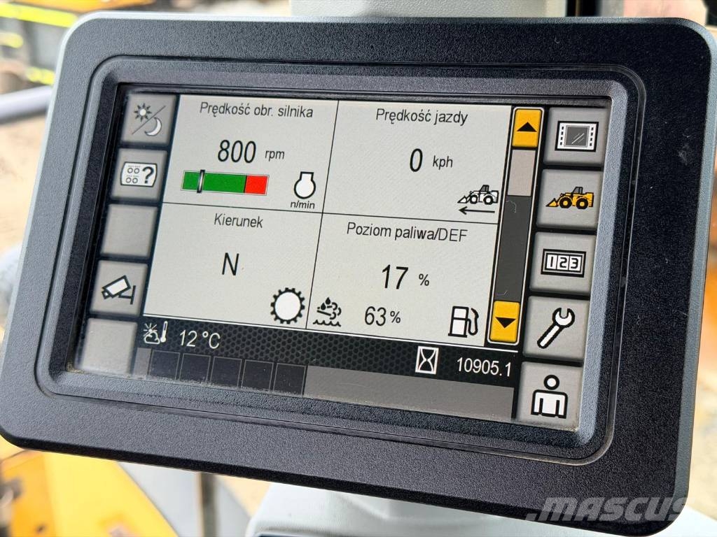 CAT 930 Rataslaadurid