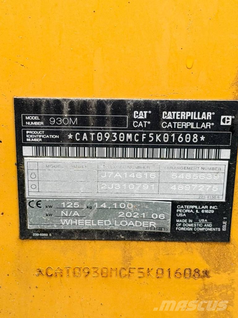CAT 930 Rataslaadurid
