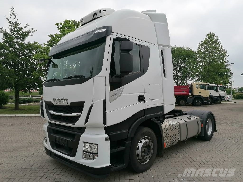 Iveco AS 440 ST/P Naudoti vilkikai