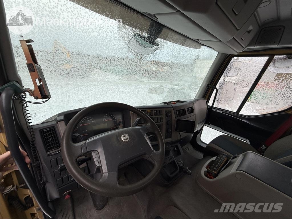 Volvo FL 4X2 스킵 로더 트럭