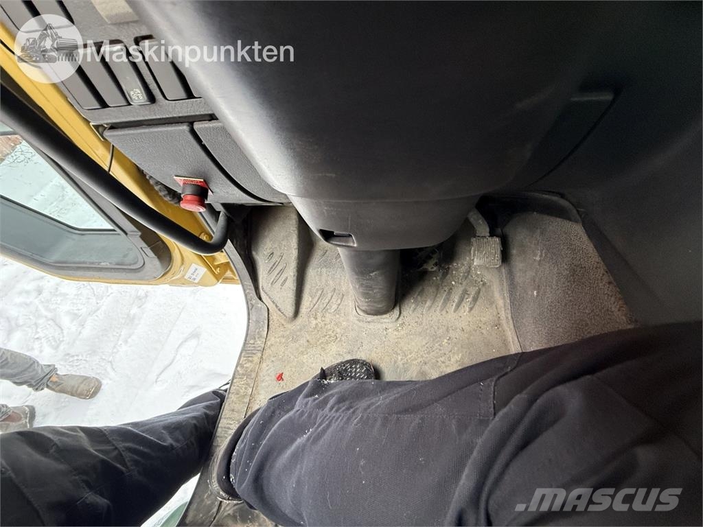 Volvo FL 4X2 스킵 로더 트럭