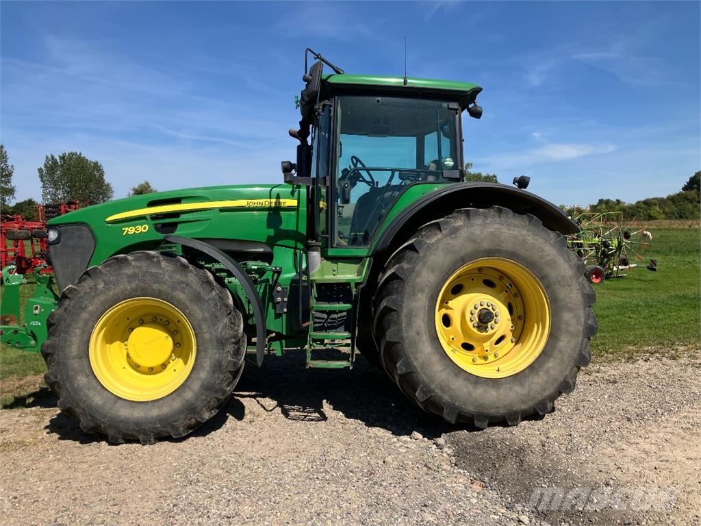 John Deere 7930 Tractoren