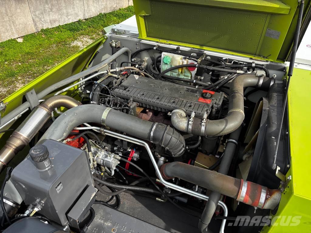 CLAAS Tucano 440 Θεριζοαλωνιστικές μηχανές
