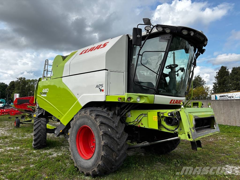 CLAAS Tucano 440 Θεριζοαλωνιστικές μηχανές