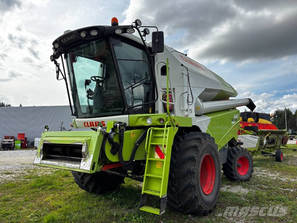 CLAAS Tucano 440 Θεριζοαλωνιστικές μηχανές
