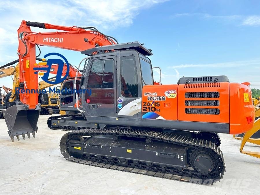 Hitachi ZX 210 LC حفارات زحافة