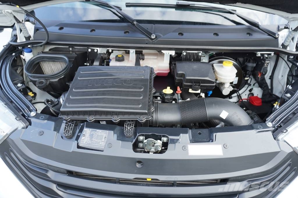 Iveco DAILY 35-160 CAJA CERRADA Y TRAMPILLA Kamioni sa otvorenim sandukom