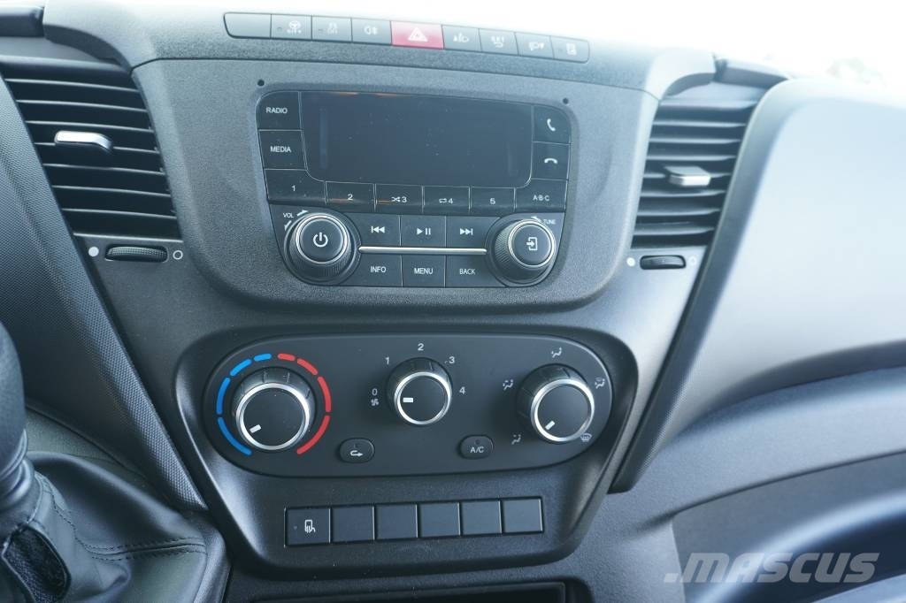 Iveco DAILY 35-160 CAJA CERRADA Y TRAMPILLA Kamioni sa otvorenim sandukom