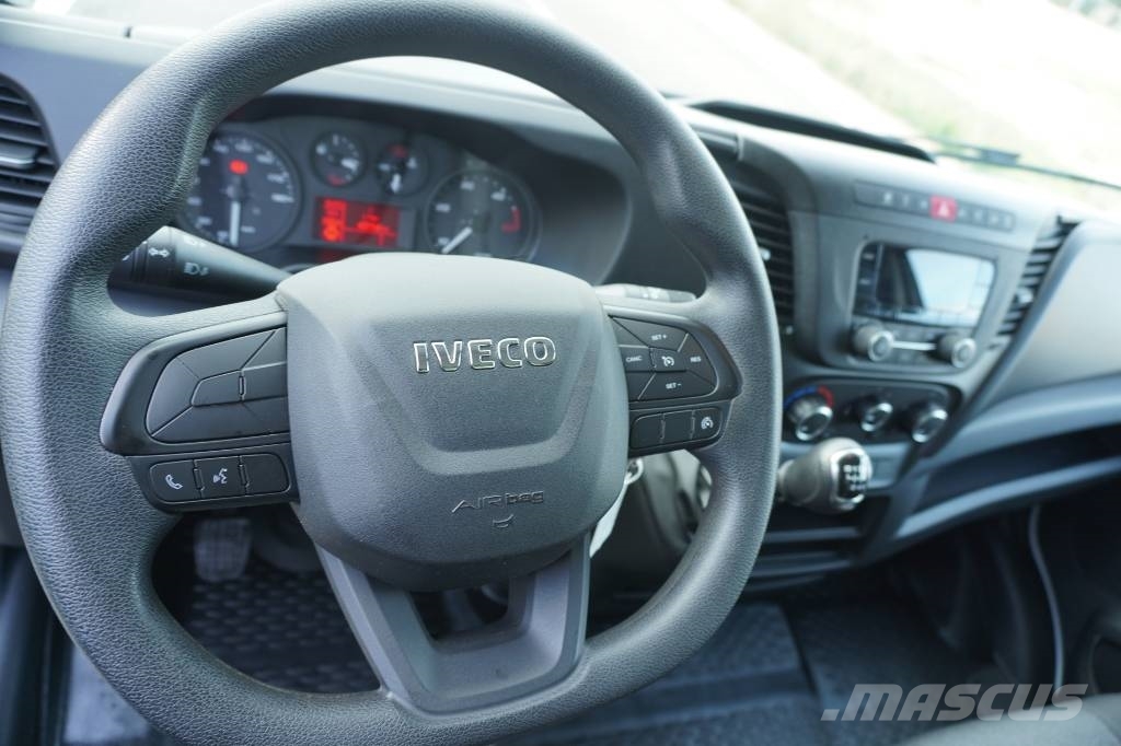 Iveco DAILY 35-160 CAJA CERRADA Y TRAMPILLA Kamioni sa otvorenim sandukom