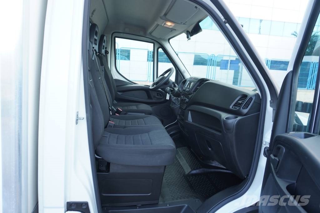 Iveco DAILY 35-160 CAJA CERRADA Y TRAMPILLA Kamioni sa otvorenim sandukom