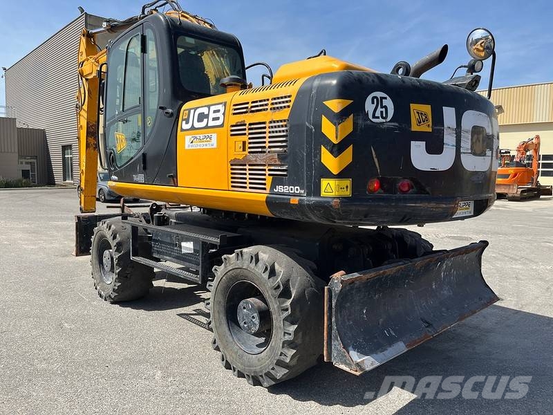 JCB JS 200 W Excavadoras de ruedas