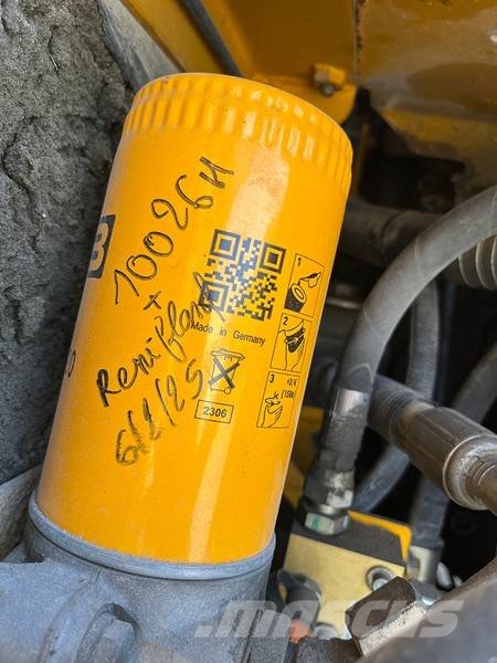 JCB JS 200 W Excavadoras de ruedas