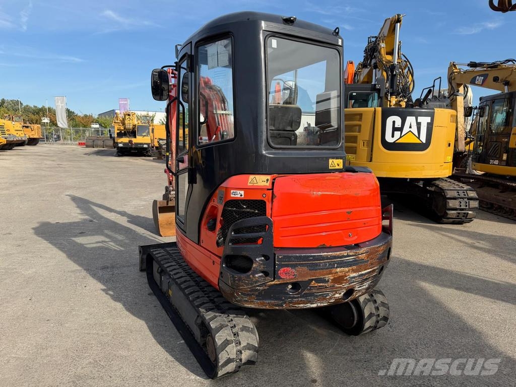Kubota KX 101-3 alpha . Мини-экскаваторы