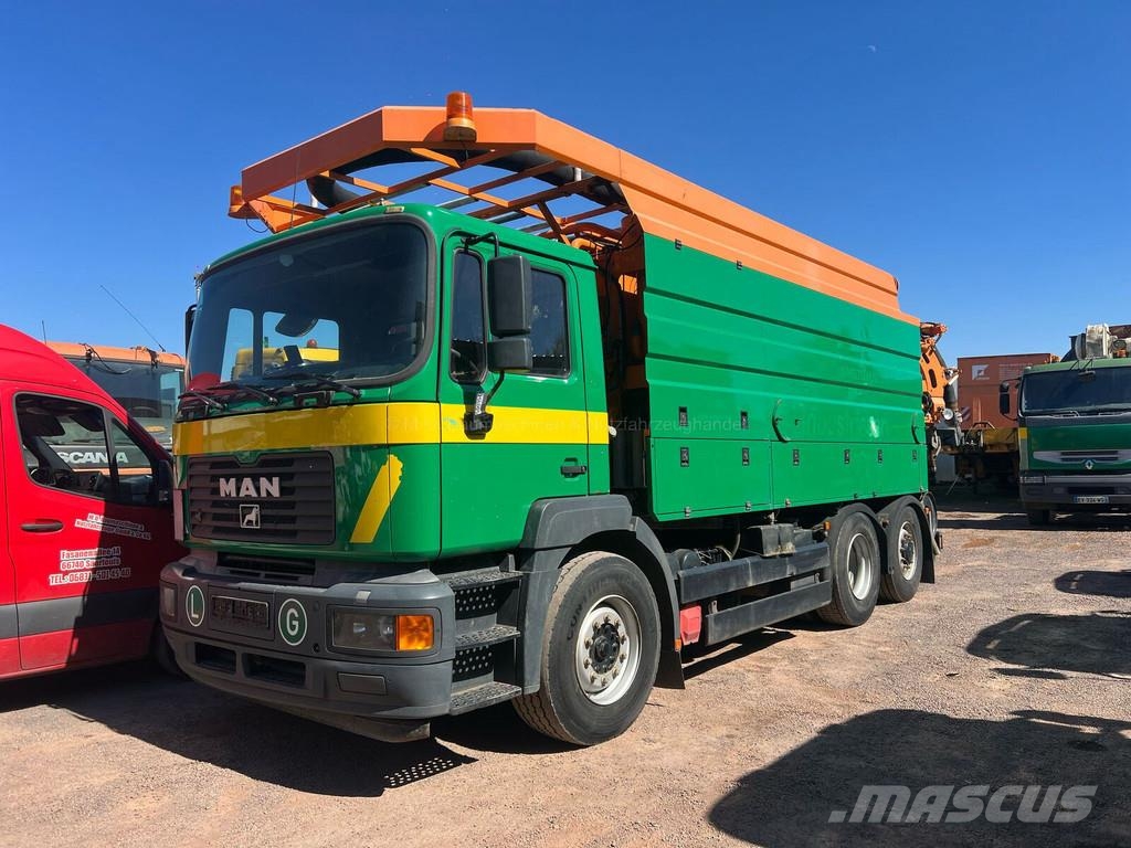 MAN 26.440 Aspiradora
