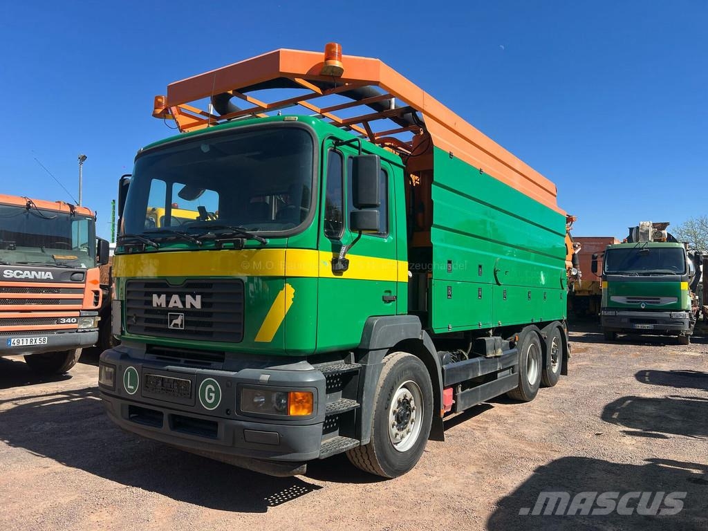 MAN 26.440 Aspiradora