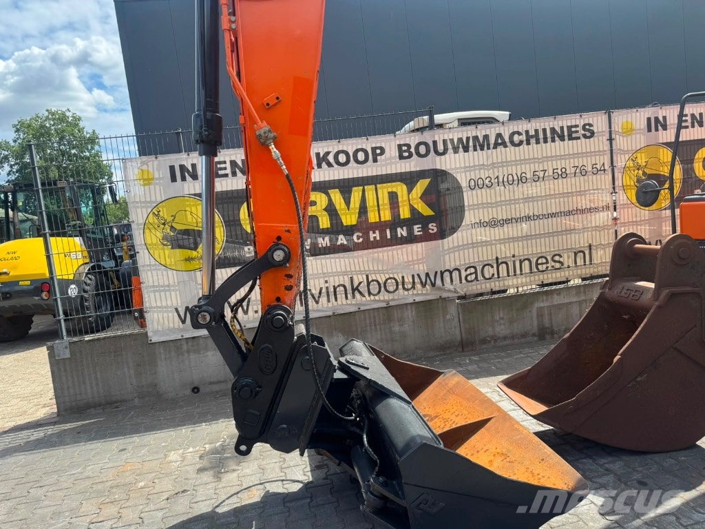 Doosan DX 140 LC-5 حفارات زحافة