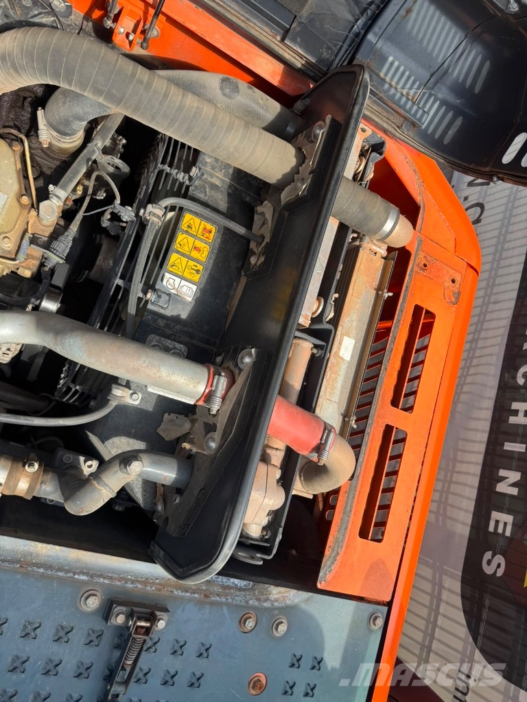 Doosan DX 140 LC-5 حفارات زحافة