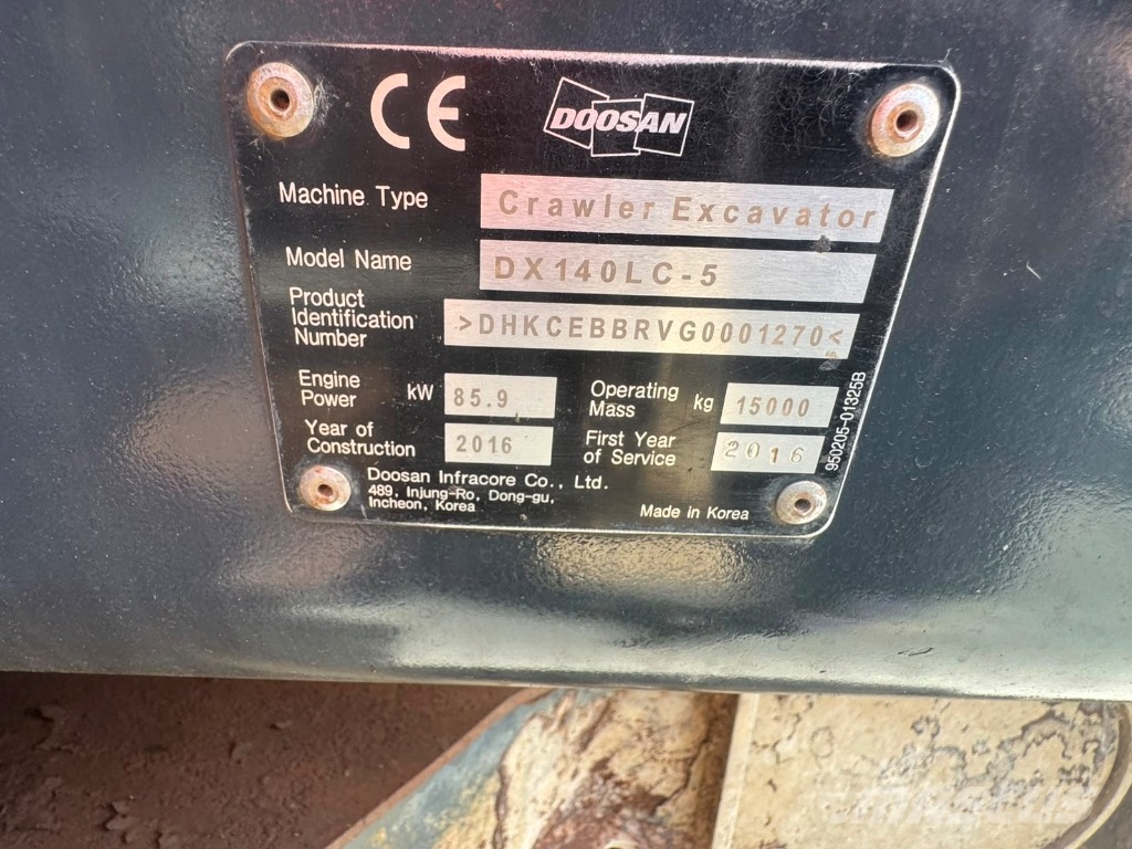 Doosan DX 140 LC-5 حفارات زحافة