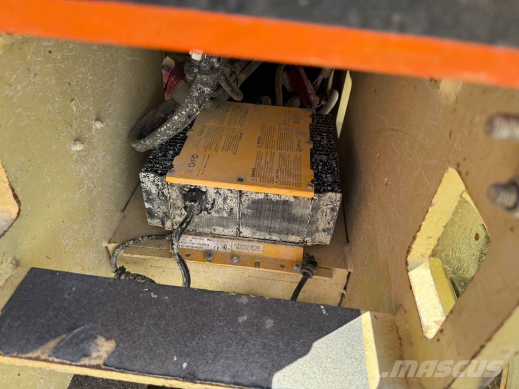 JLG 2032 ES schaar hoogwerker 8 meter Schaarhoogwerkers