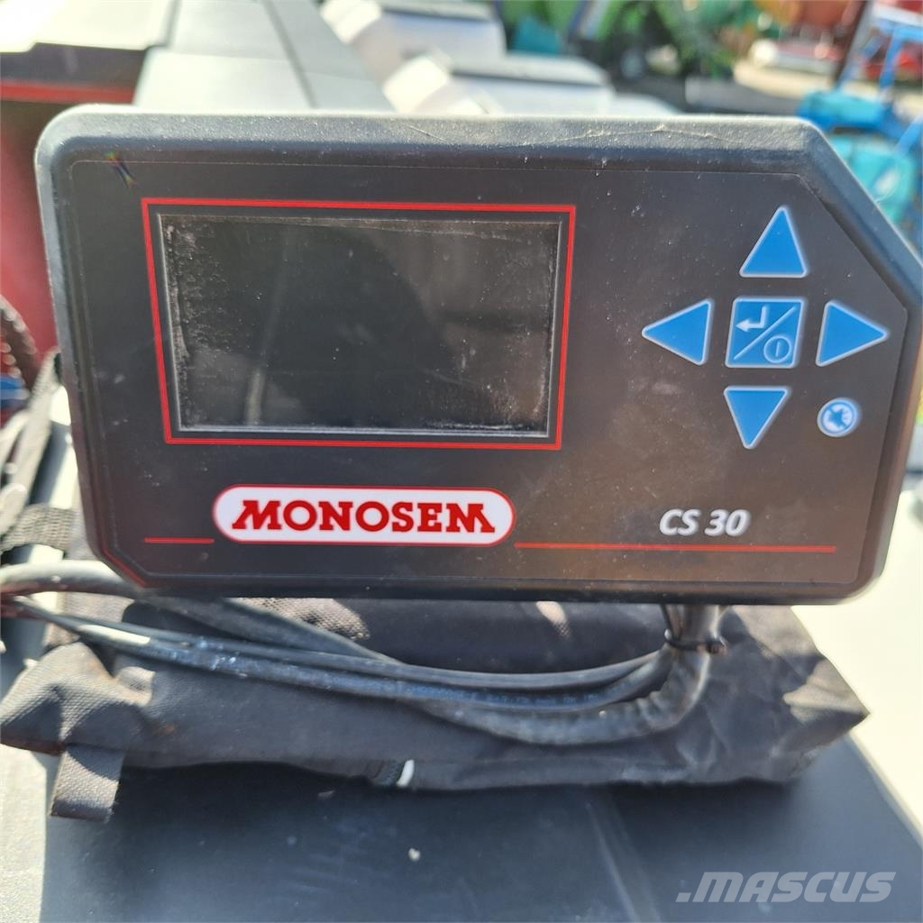 Monosem NG PLUS M 11rgs Mechanické sejačky