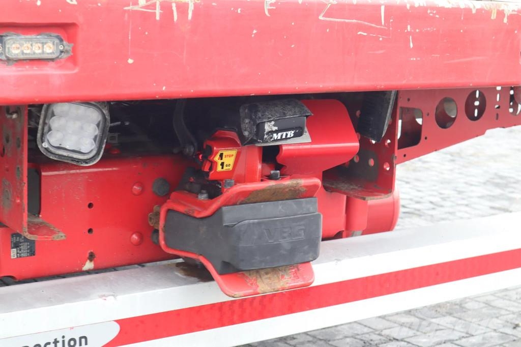 Mercedes-Benz Actros 2553 | 6X2 | RETARDER | 1M FLOOR HEIGHT | E 平板栏板货车